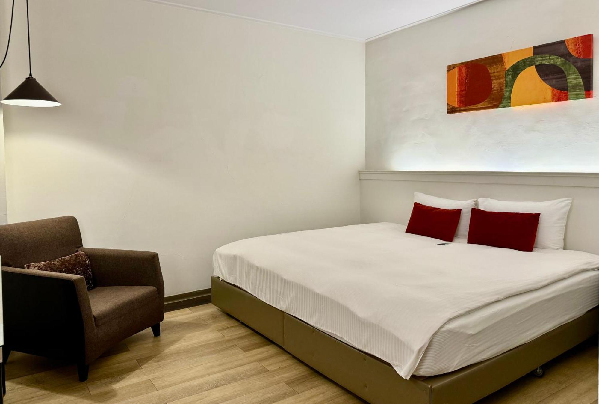 53 Hotel Тайджун Екстериор снимка