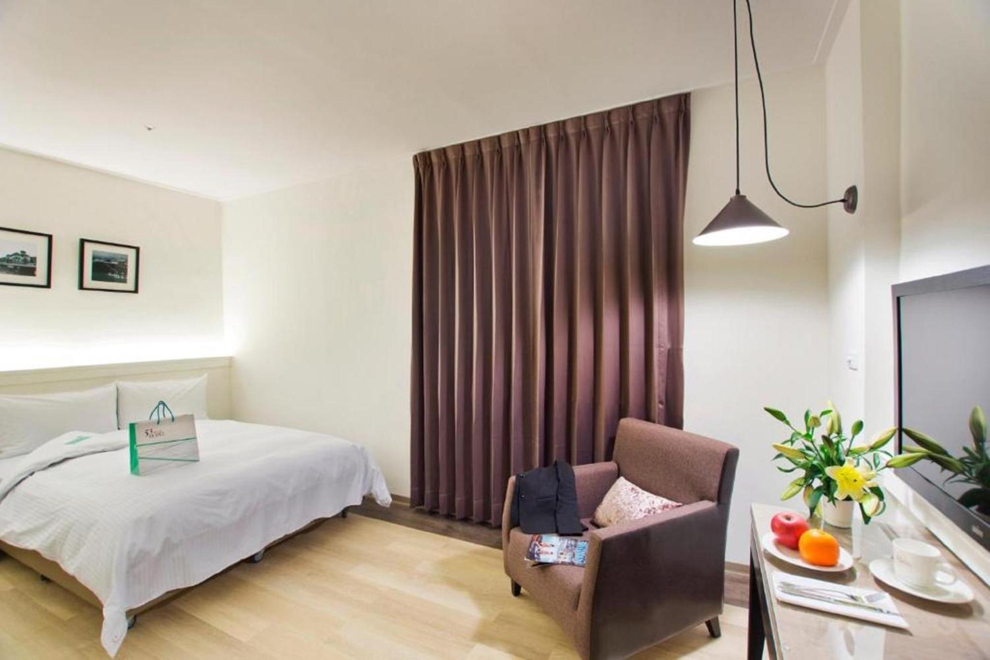 53 Hotel Тайджун Екстериор снимка