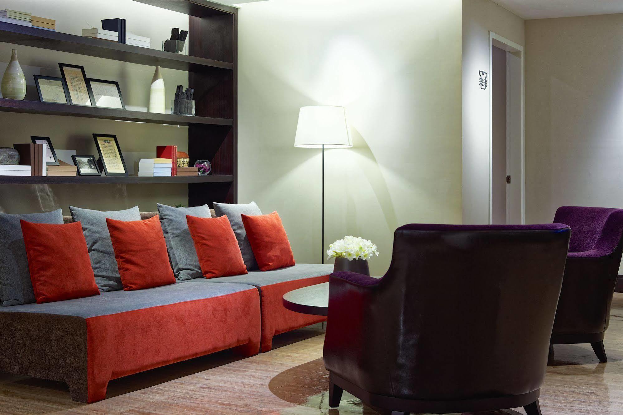 53 Hotel Тайджун Екстериор снимка