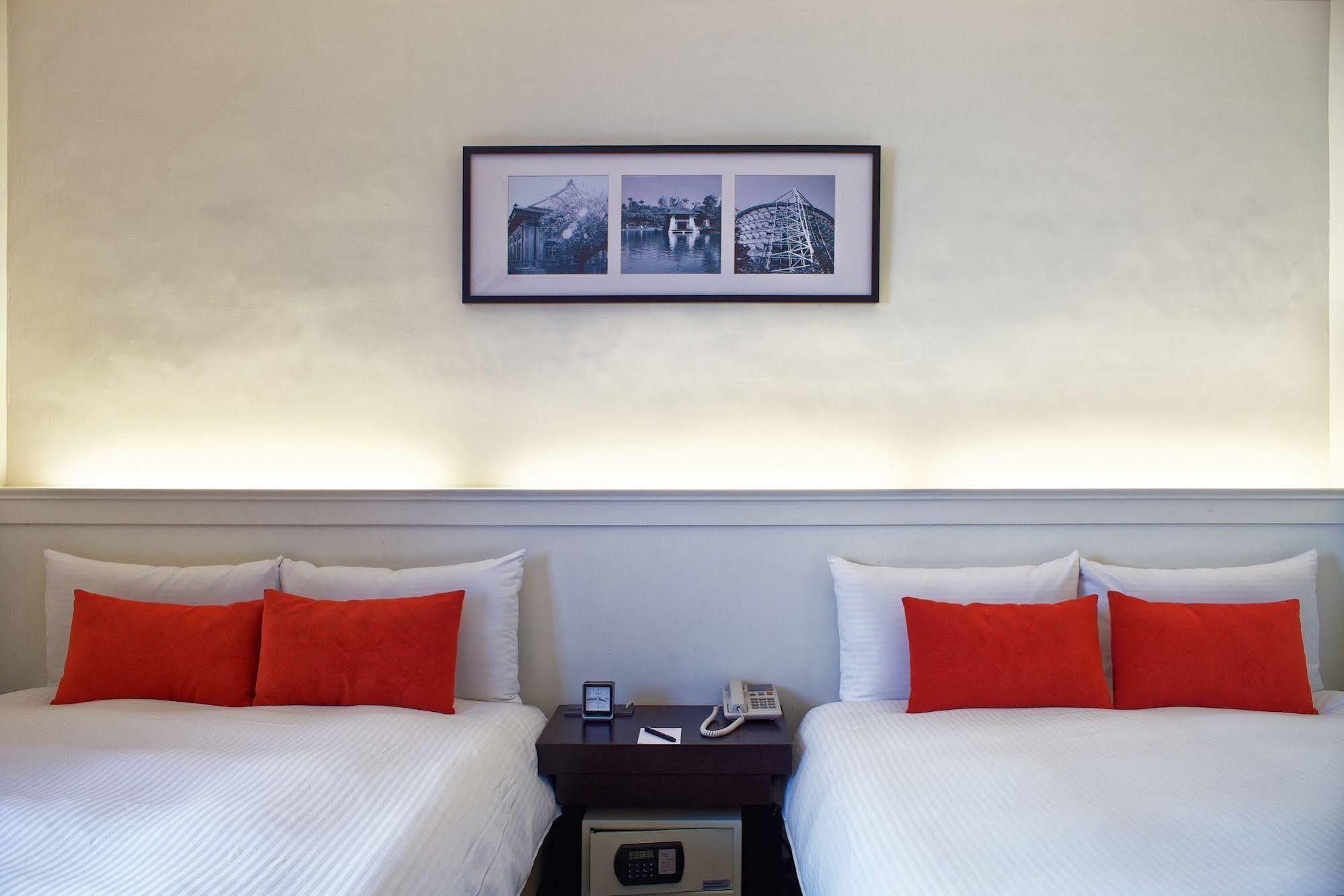 53 Hotel Тайджун Екстериор снимка